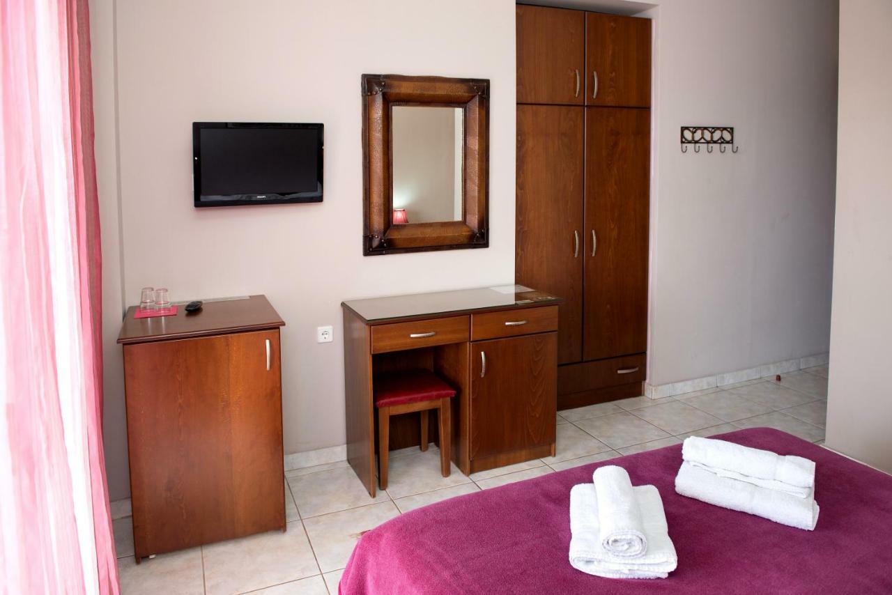 Hotel Philippion Като-Лутраки Экстерьер фото